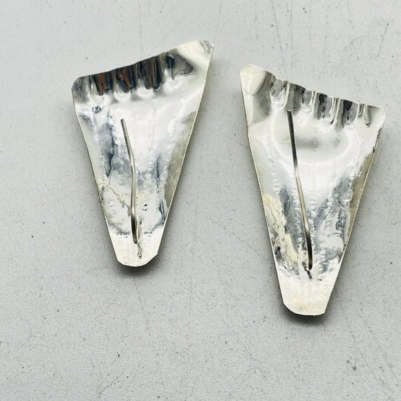 Crimped Triangle Embossed Earrings Pierced Silver Tone Stylized Feet Toes - Picture 2 of 9